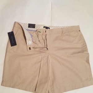 Tommy Hilfiger Womens Chino Shorts Size 16 Shore Khaki/Tan Flat Front 9" Inseam